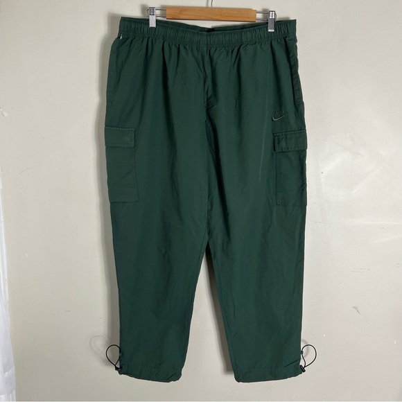NIKE SPORTSWEAR CARGO Nylon Pants Green Size XXL Women’s Pull On Sporty - Picture 2 of 13